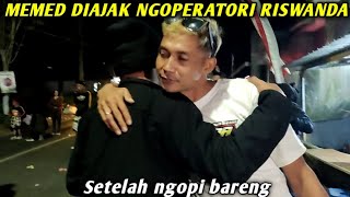 SETELAH NGOPI BARENG‼️MEMED DIAJAK NGOPERATORI RISWANDA DI KARNAVAL SUMBERBRANTAS