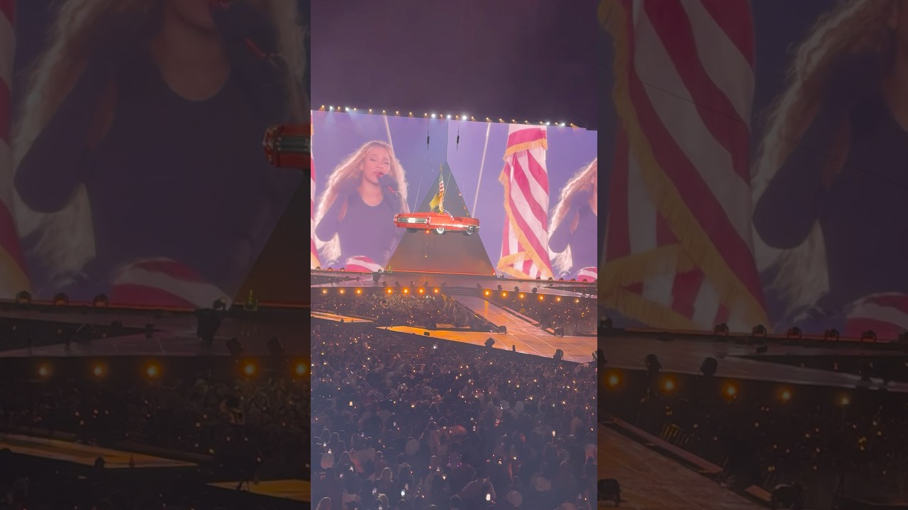 Beyonc&eacute; on a flying car in her 2025 London tour #beyoncealwaysonbeat