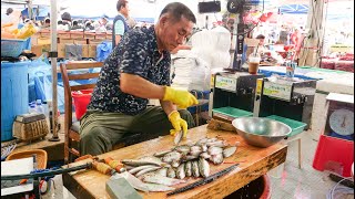 Amazing seafood cutting Master