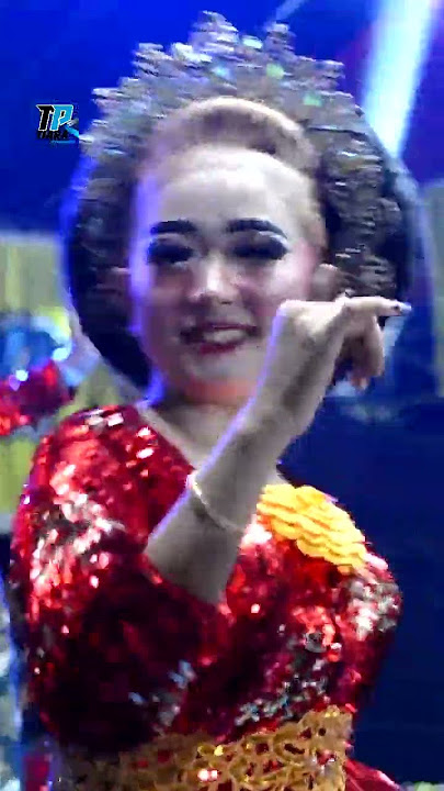 SINDEN JAIPONG KESENIAN JAWABARAT.  BIKIN HATI ADEM DAN SEJUK MELIHATNYA @adella,  @jaipong