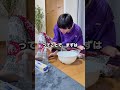 壁紙シール剥がしたら糊残りで財布がくっついちゃう