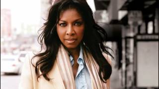 Watch Natalie Cole 5 Minutes Away video