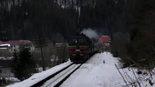 🚆Тепловоз уверенно стартует накатом с Татарова | Diesel locomotive 2TE10UT departures from Tatariv