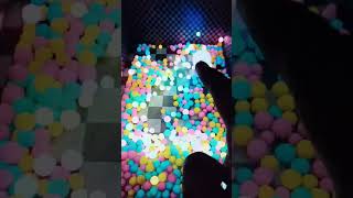 Interactive Ball Pit mini experiment on Unreal