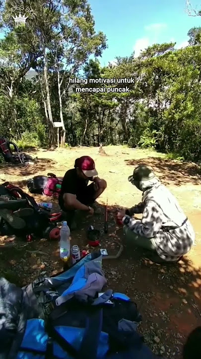 SEMANGAT MENUJU PUNCAK! 💪💪 #shortsviral #pendakian #naikgunung #lintasalam @godegbms