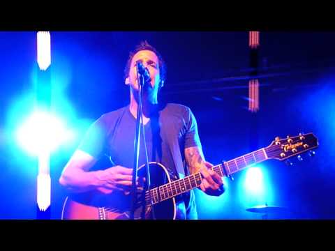Pierre (Simple Plan) - Everytime Acoustic (Luxembourg)