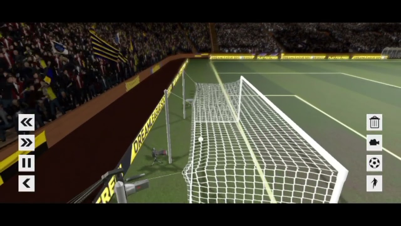 goalkeeper miss pass Long range goal😱😱😱