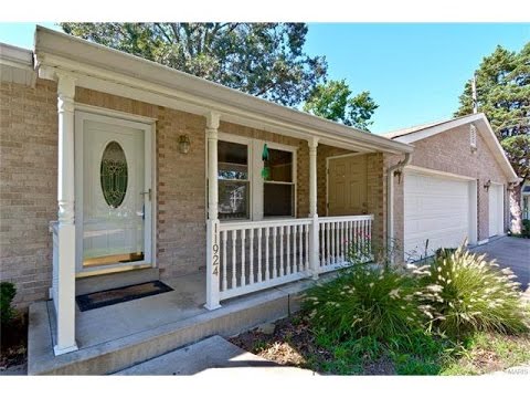 11924 Glen West DR, Maryland Heights, MO home video tour
