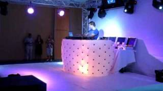 Wicky Entertainment - Dj Booth Wicky Entertainment - Dj Booth