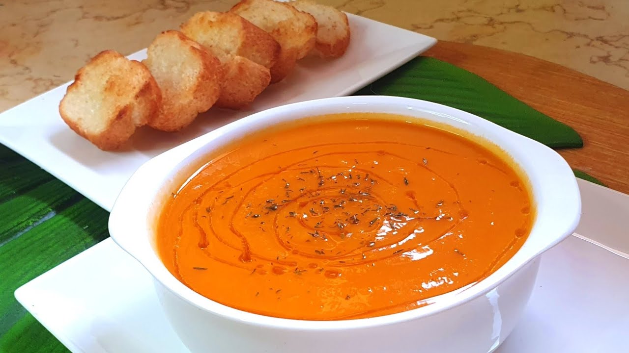 حساء اليقطين أو القرع الاحمر المشوي مع الخضر صحي وبنين