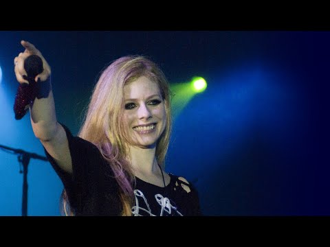 Avril Lavigne The Black Star Tour パンフレット Avril Lavigne The Black Star Tour Book 2011 NEW | #525155768