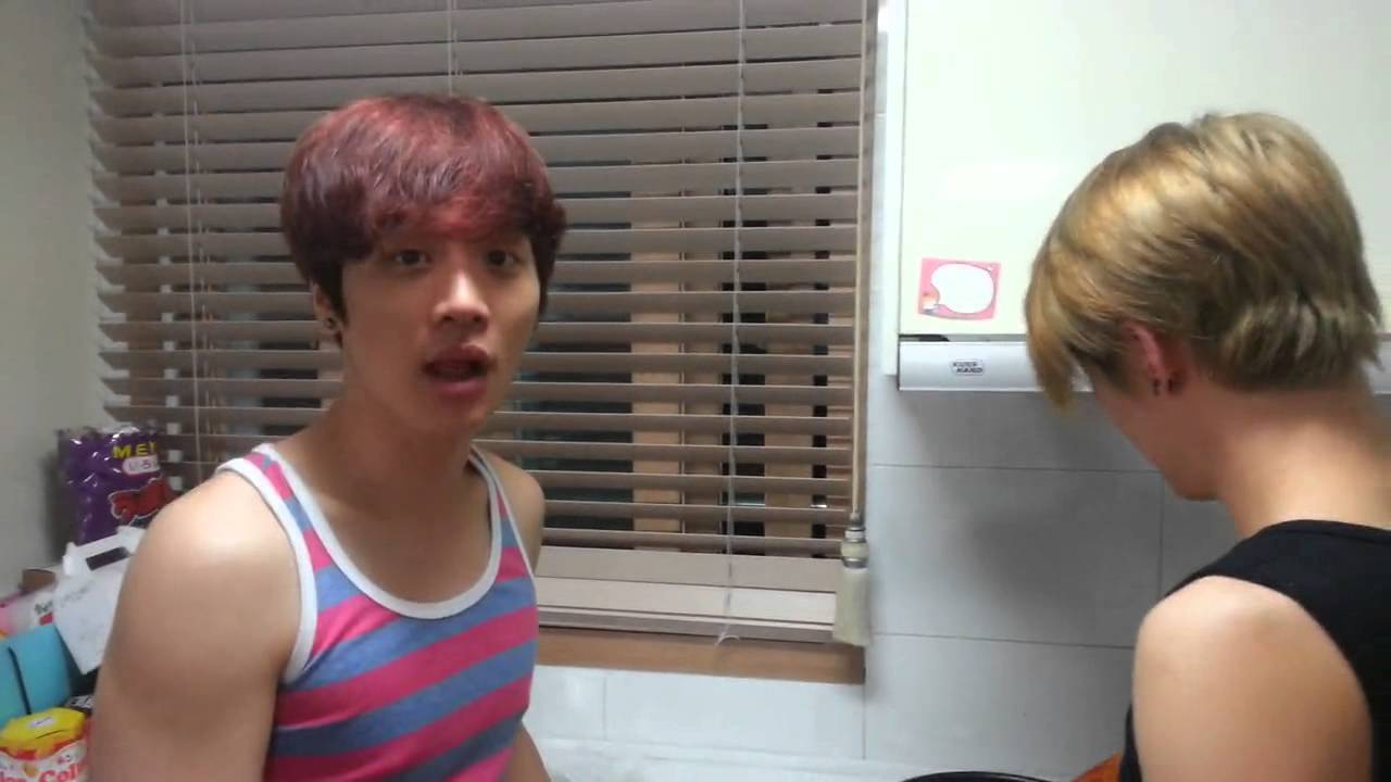 130530 MR.MR Do Yeon's birthday event Part3