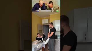 У МЕНЯ ДЛЯ ТЕБЯ ПОДАРОК🤣🤣🤣 #юмор #шуточное #прикол #смешновидео #смех #пранк #смехпродлеваетжизнь