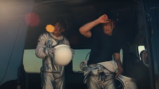 Смотреть клип Iann Dior - Gone Girl Ft. Trippie Redd (Official Music Video)