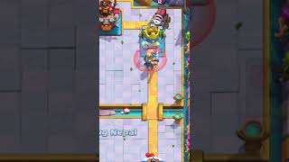 Valkyrie Got Super Legs 💨😂 #clashroyale