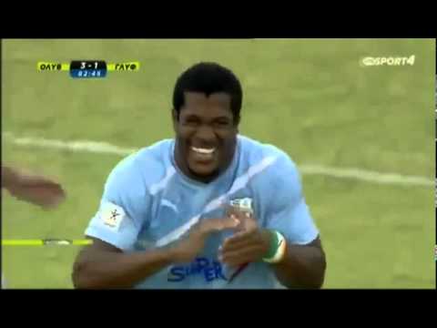 هههههه أسرع لاعب طرد من الملعب 3ثواني تشبع ضحك 