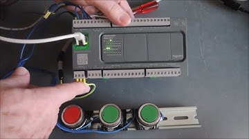 PLC TM200CE40R řady Modicon Easy M200, Schneider Electric