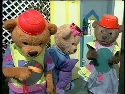 Bananas in Pyjamas - Ep. 64 - Bananasaurus | 50p
