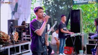 Air bunga Sony Pradita live bareng Escobar musik