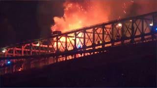 Fire breaks out on Brooklyn Bridge during New York's fireworks show