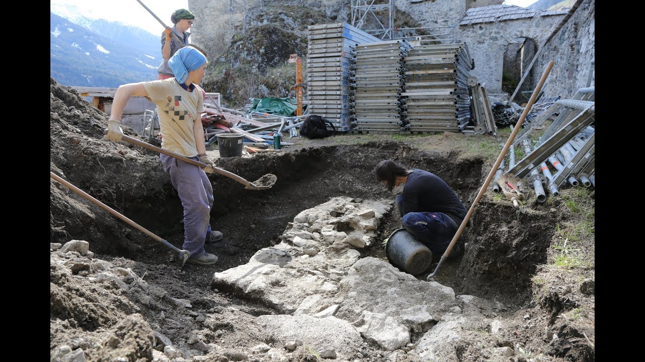 BURG HEINFELS Restaurierung - Spuren einer Siedlung