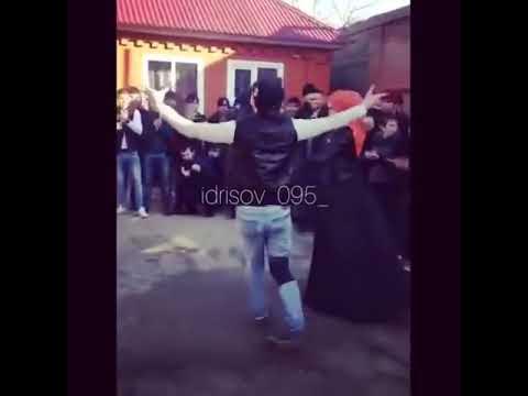 Иса Танцует 2016 - YouTube
