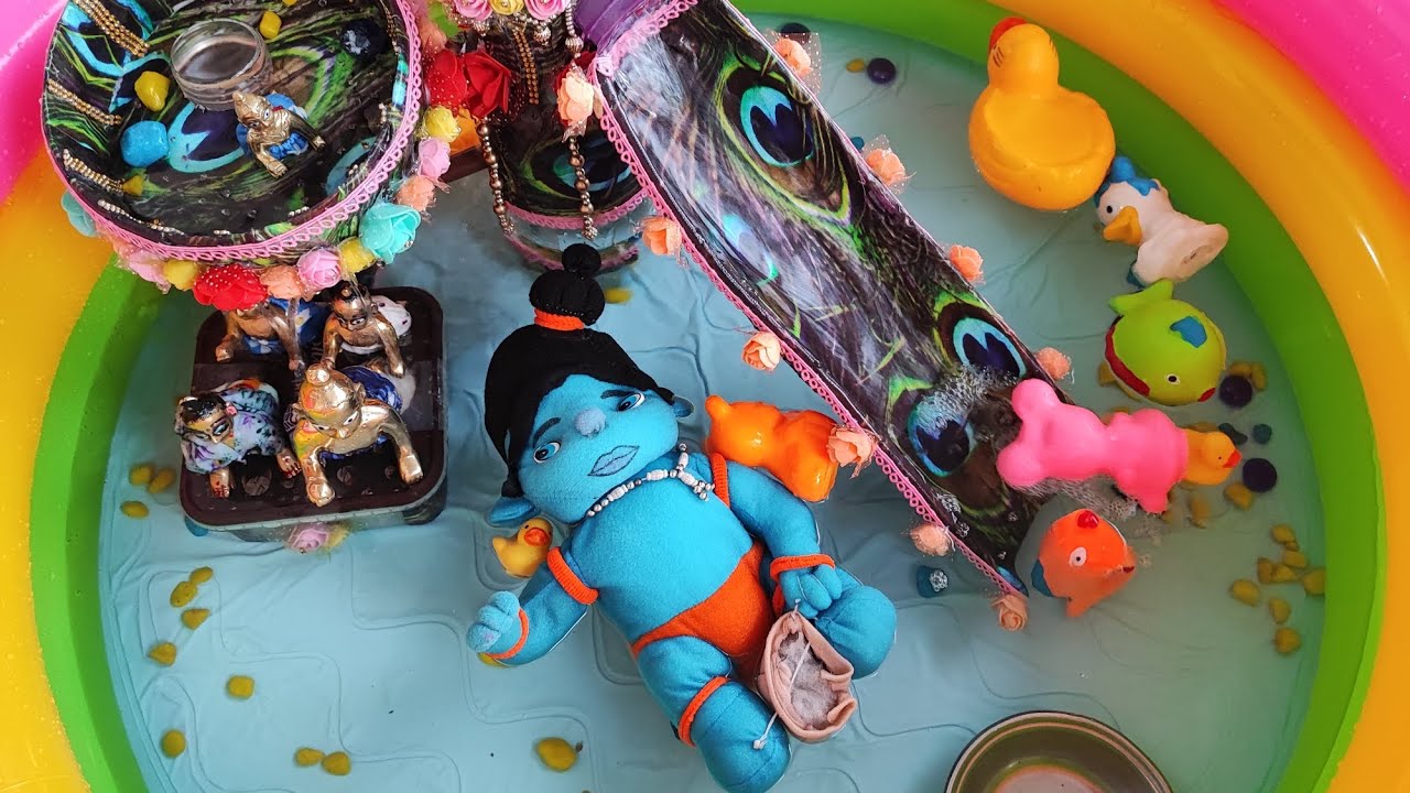 अपने लड्डू गोपाल और राधा रानी को क्यों झूले से तरसाय तो चलो झुगाडू splash / waterpark बनाये #trend 