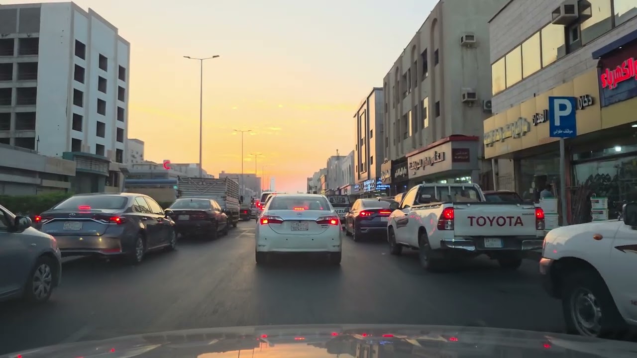 جولة في شوارع جدة – A Tour in the Streets of Jeddah