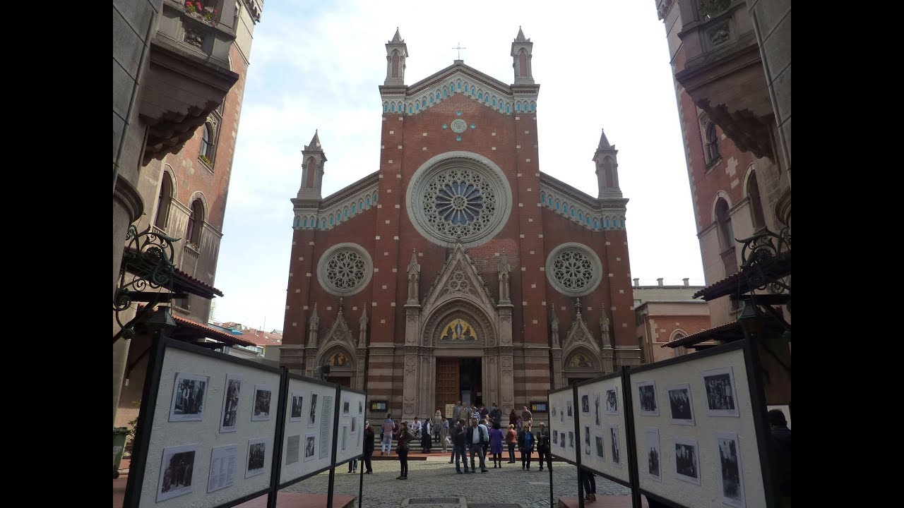 Taksim Square & St. Antoine Church / Taksim Meydanı Sent Antuan