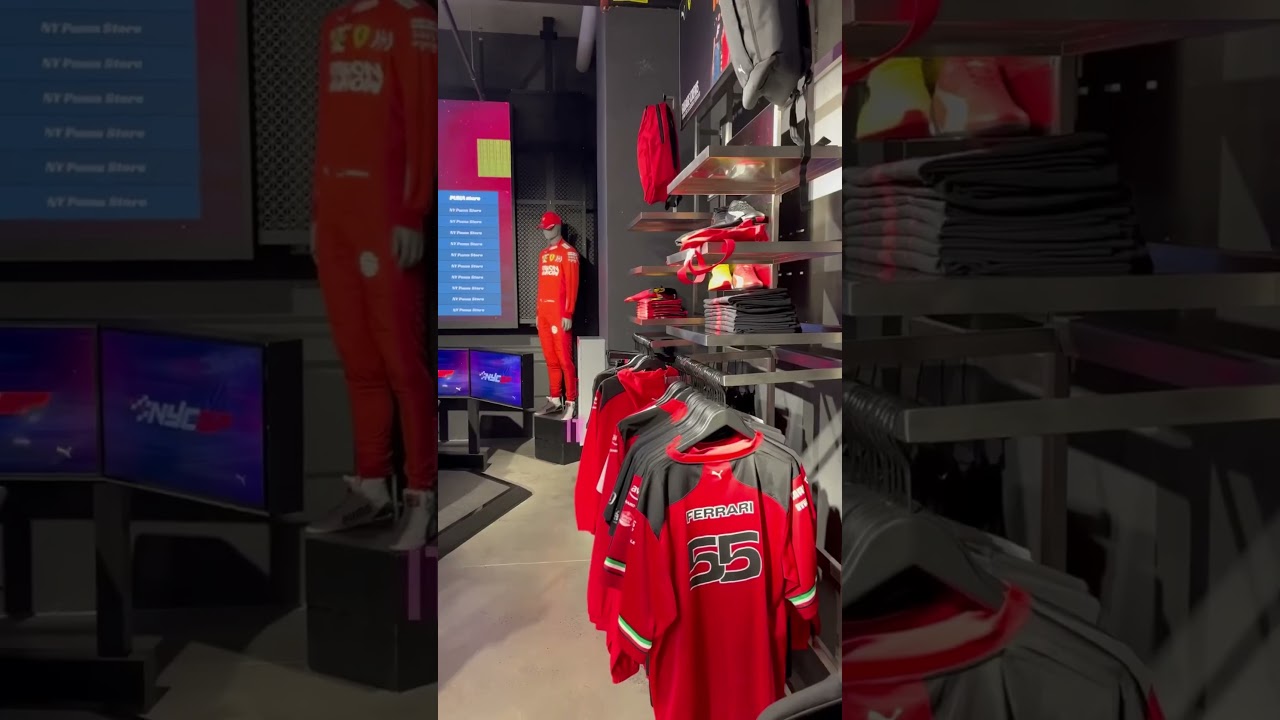 F1 Simulator in Puma Store in NYC @formula1 @usa @simulation