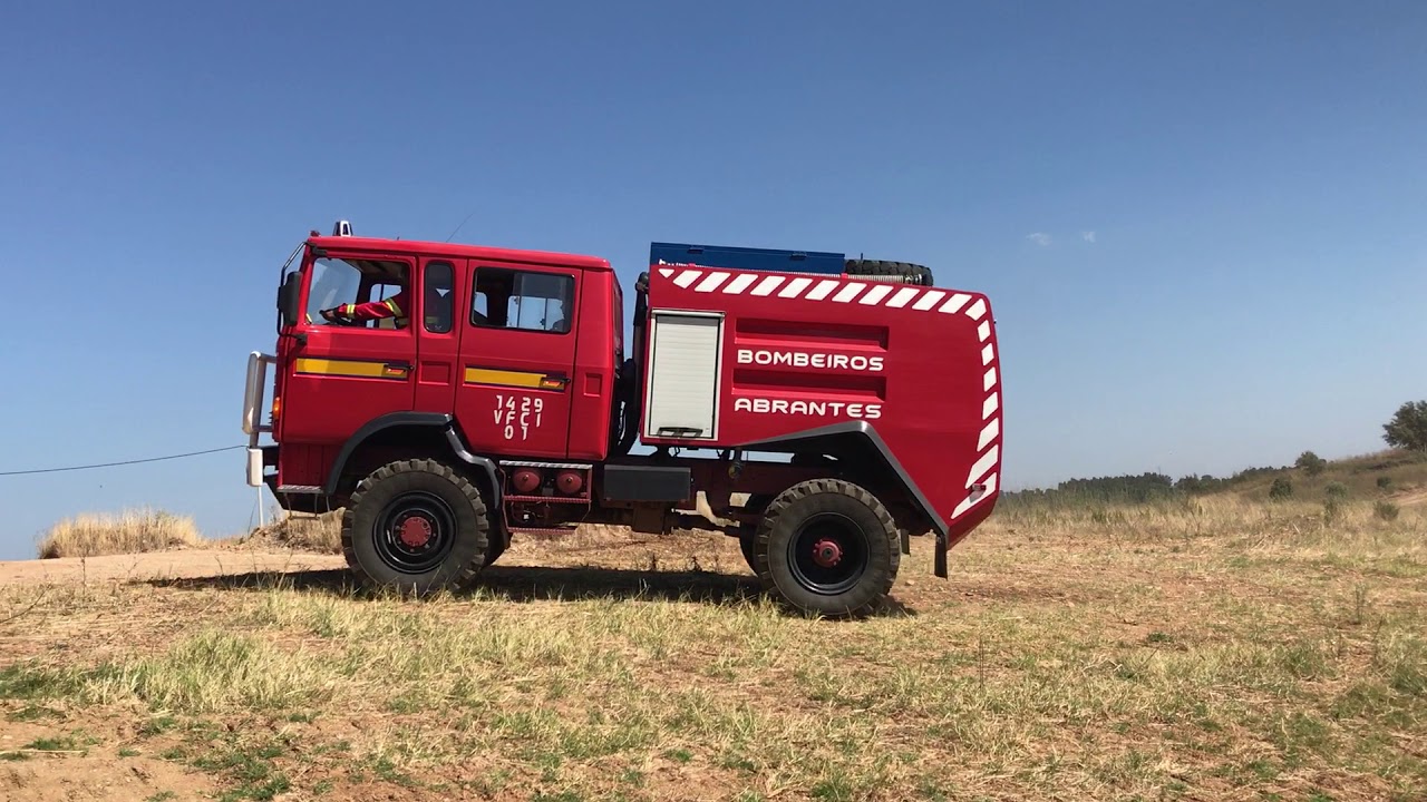 Renault 110 170 4X4 Bombeiros Abrantes VFCI 01 YouTube renault-110-170-4x4-bombeiros-abrantes-vfci-01-youtube