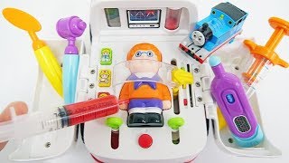 Ambulance educational toy to transform into a hospital Doctor Thomas &amp; Friends