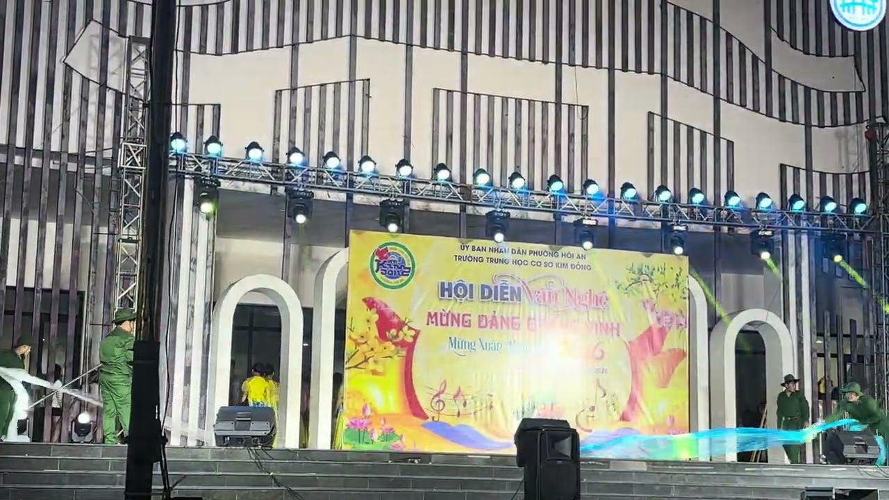 Mash up Xoè Hoa x Vươn Cao Việt Nam 6/4 Kim Đồng