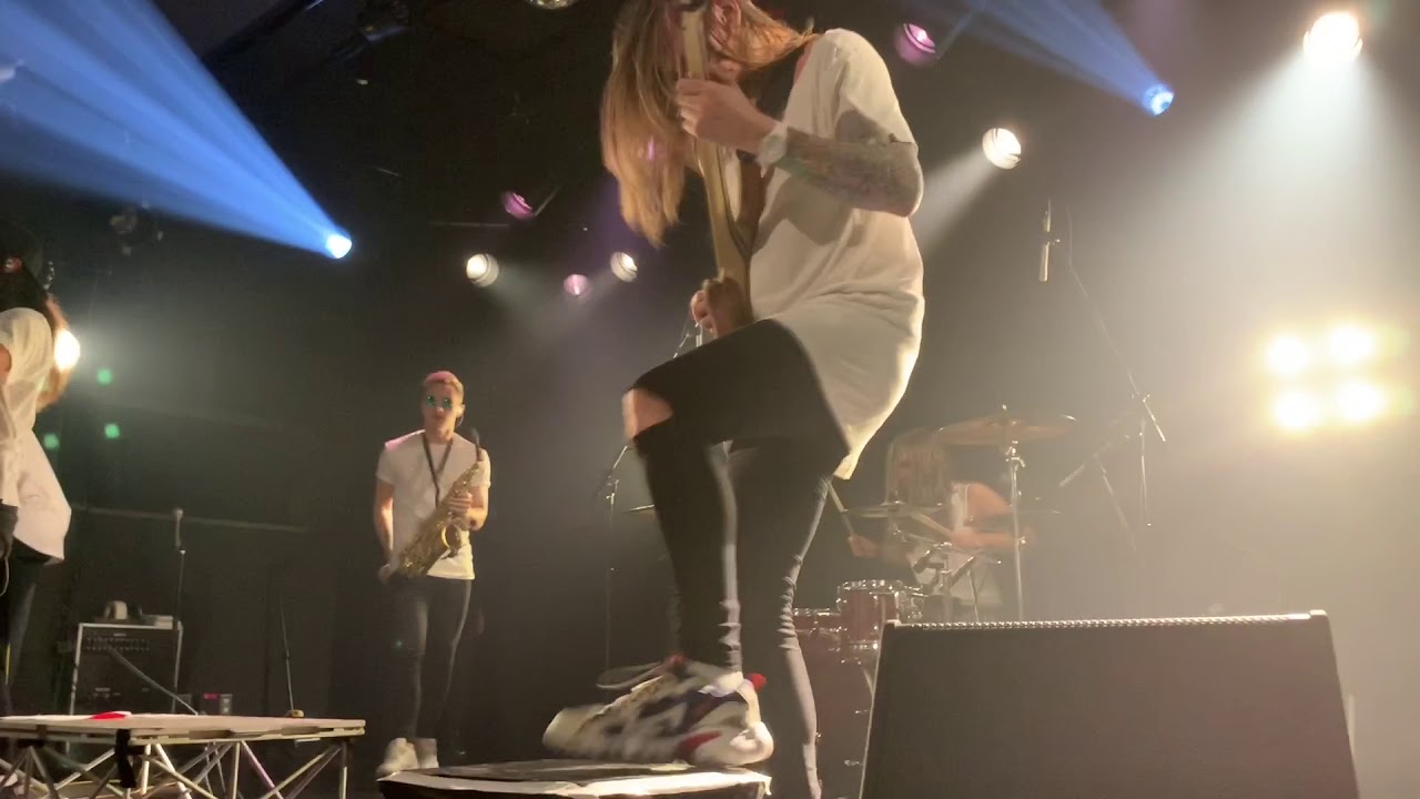 Shrezzers-Neglect(Live)