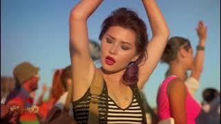 Megitsune (Foxy Lady) by Super Geishas