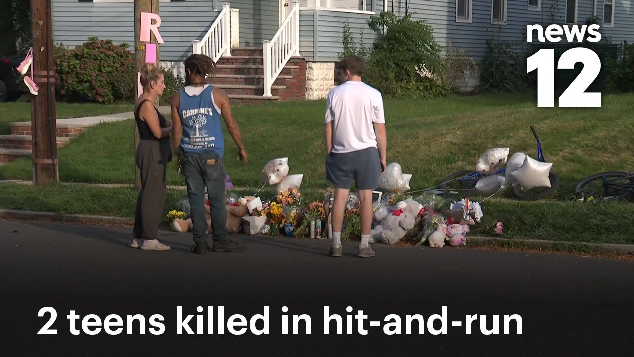 Двое погибли, когда водитель, скрывшийся с места происшествия, врезался в девочек-подростков во в...