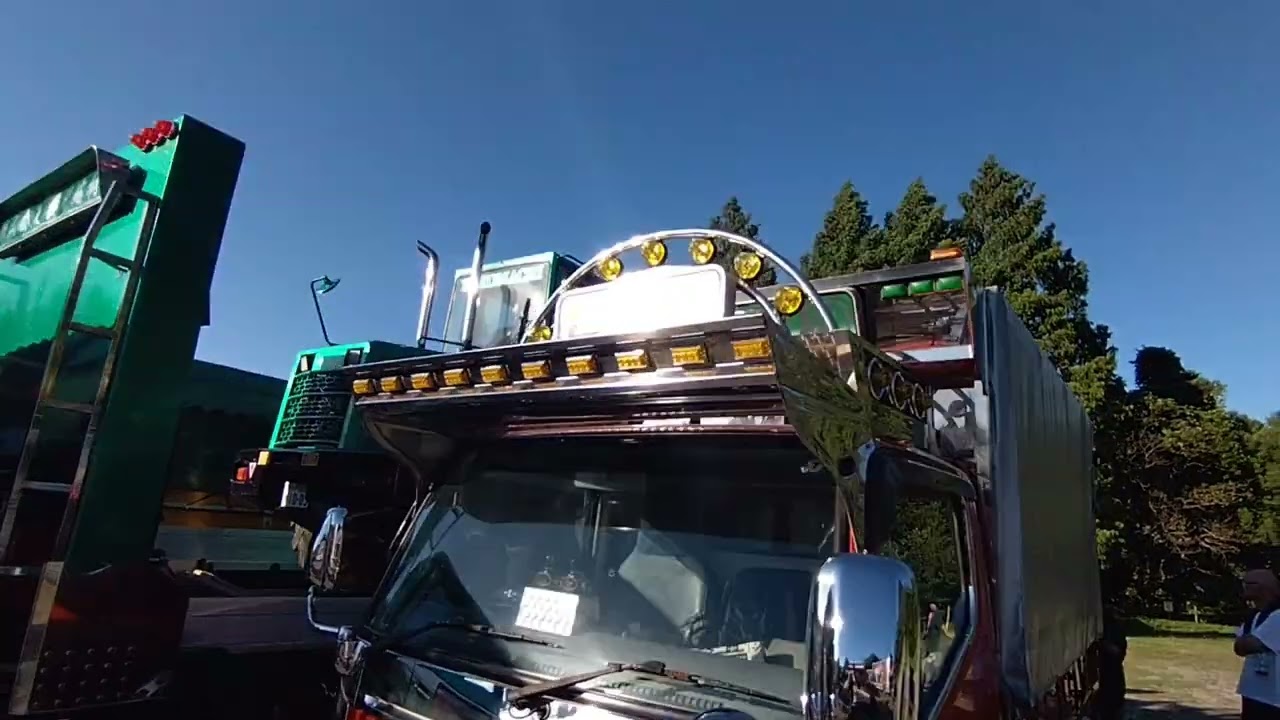 第40回㊗️🎊花一輪会チャリティー撮影会2025デコトラ