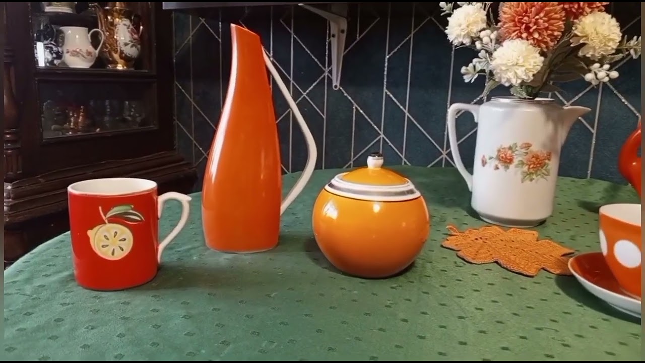 Выбрала  посуду для празднования 7 ноября.Отмечаем вместе с подругой. Собираю сервиз