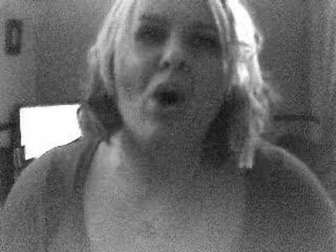 pinkkt25 singing Amy Winehouse- Back to Black