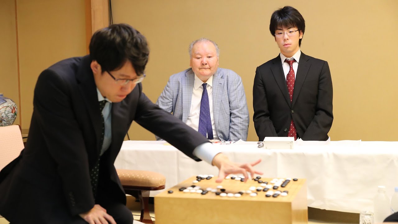 【第41期囲碁名人戦七番勝負・第１局】将棋の加藤一二三九段が観戦