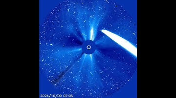 Comet C/2023 A3 (Tsuchinshan-ATLAS) crosses the field of view of the SOHO satellite.