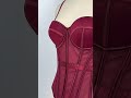 ❤️🖤 ESPARTILHO BUSTIER VINHO E PRETO – ELEGÂNCIA GÓTICA E SENSUALIDADE 🖤❤️