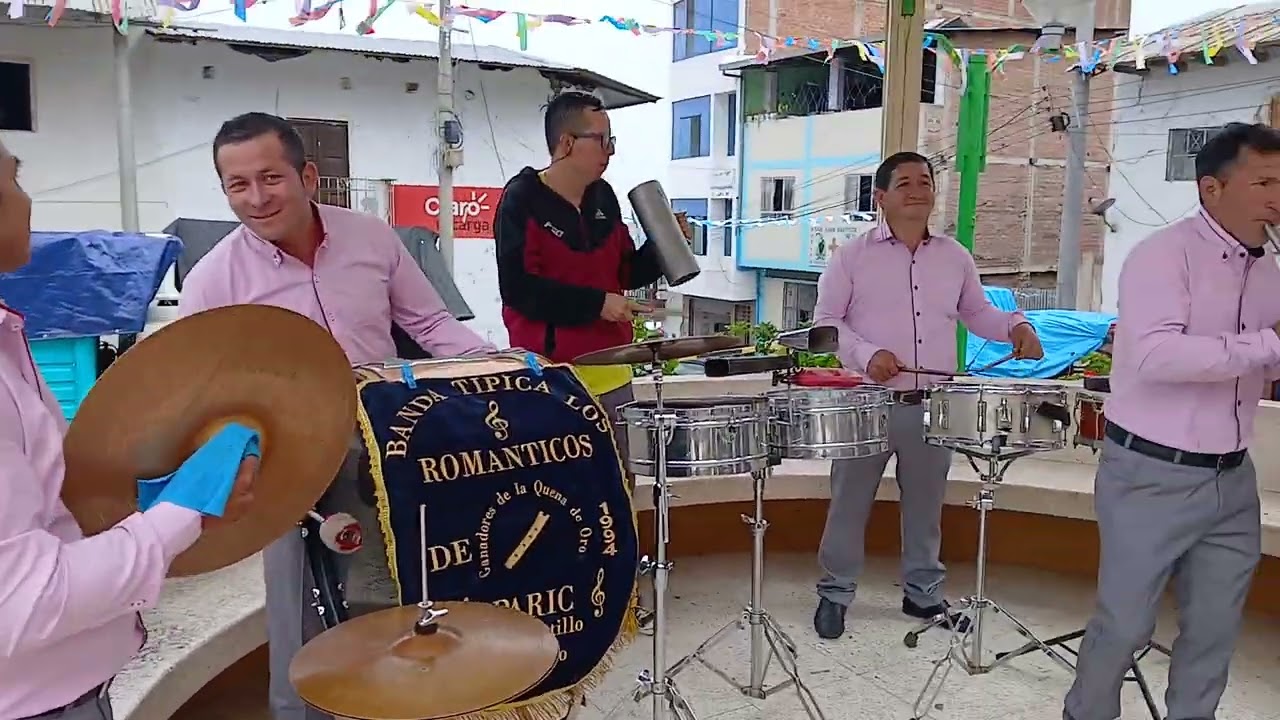 BANDA TIPICA LOS ROMANTICOS DE PARIC  QUEROCOTILLO CUTERVO