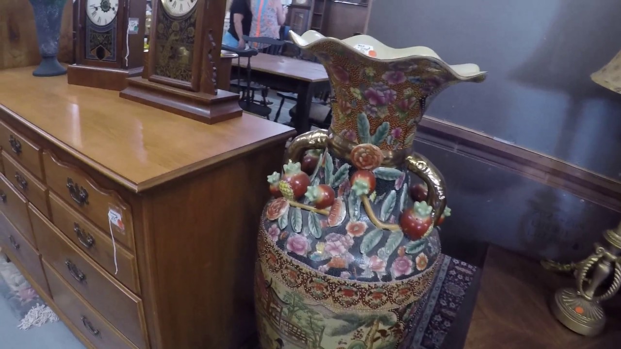  668.США.ПО ПРОТОРЕННОЙ ДОРОЖКЕ ЗА НОВОЙ МЕБЕЛЬЮ))) Lyubov Reed