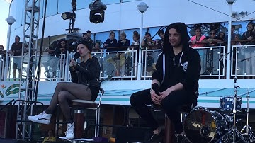 Paramore - First Q&A Question - Parahoy 2 - 08/03/16