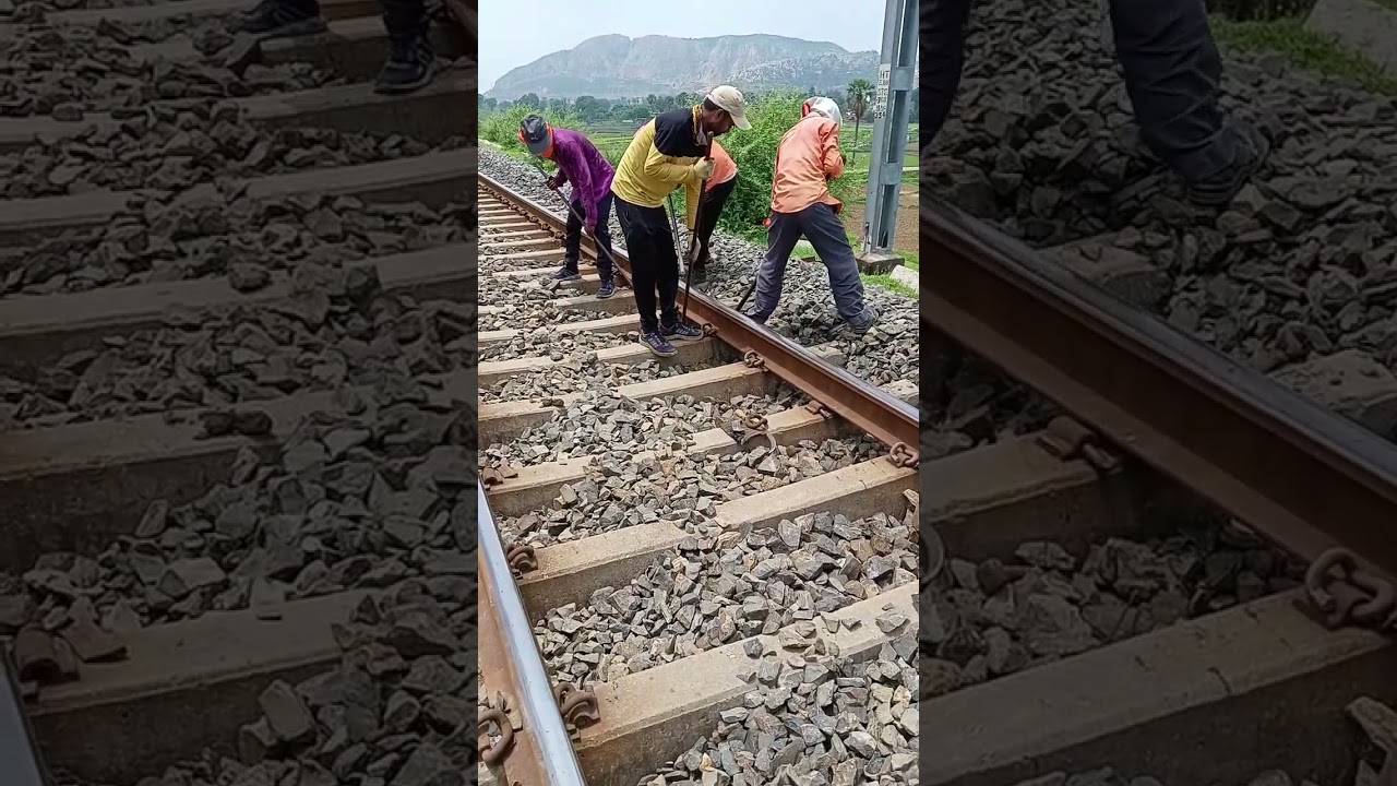 Trackman work ❤️ Very Hard duty salute hardworking ❤️ staff 🚆