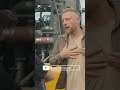 Что будет если доверить фронтальный погрузчик новичку?