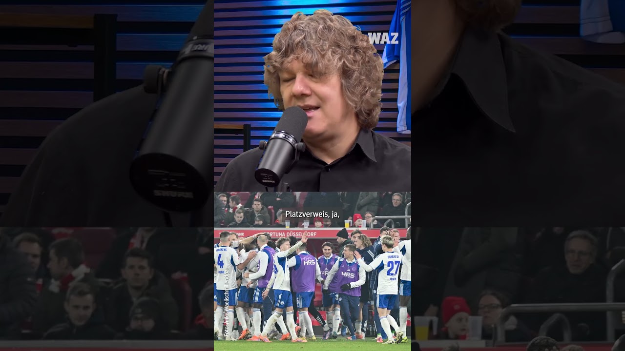 Herrliche Schalke Bilder  Vitalie Becker jubelt mit Miron Muslic 