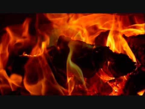 Video: Mga Pagkakaiba-iba Ng Mga De-kuryenteng Fireplace Na May Live Na Apoy Na Epekto