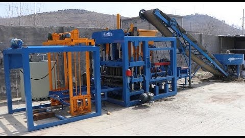 QT4 18S automatic interlocking pavement brick maker   concrete hollow solid block machine in Namibia